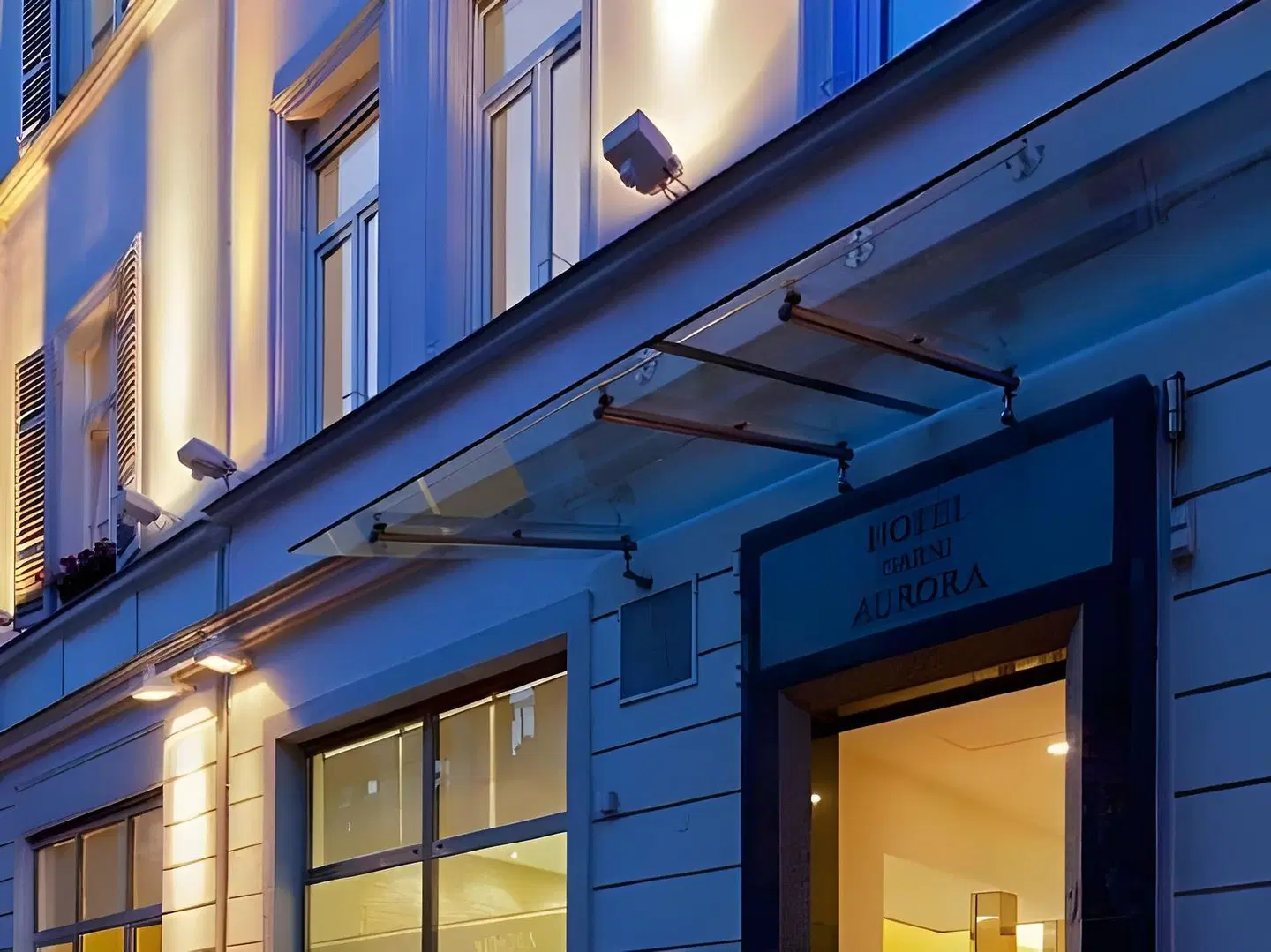 Aurora EXTERIOR
