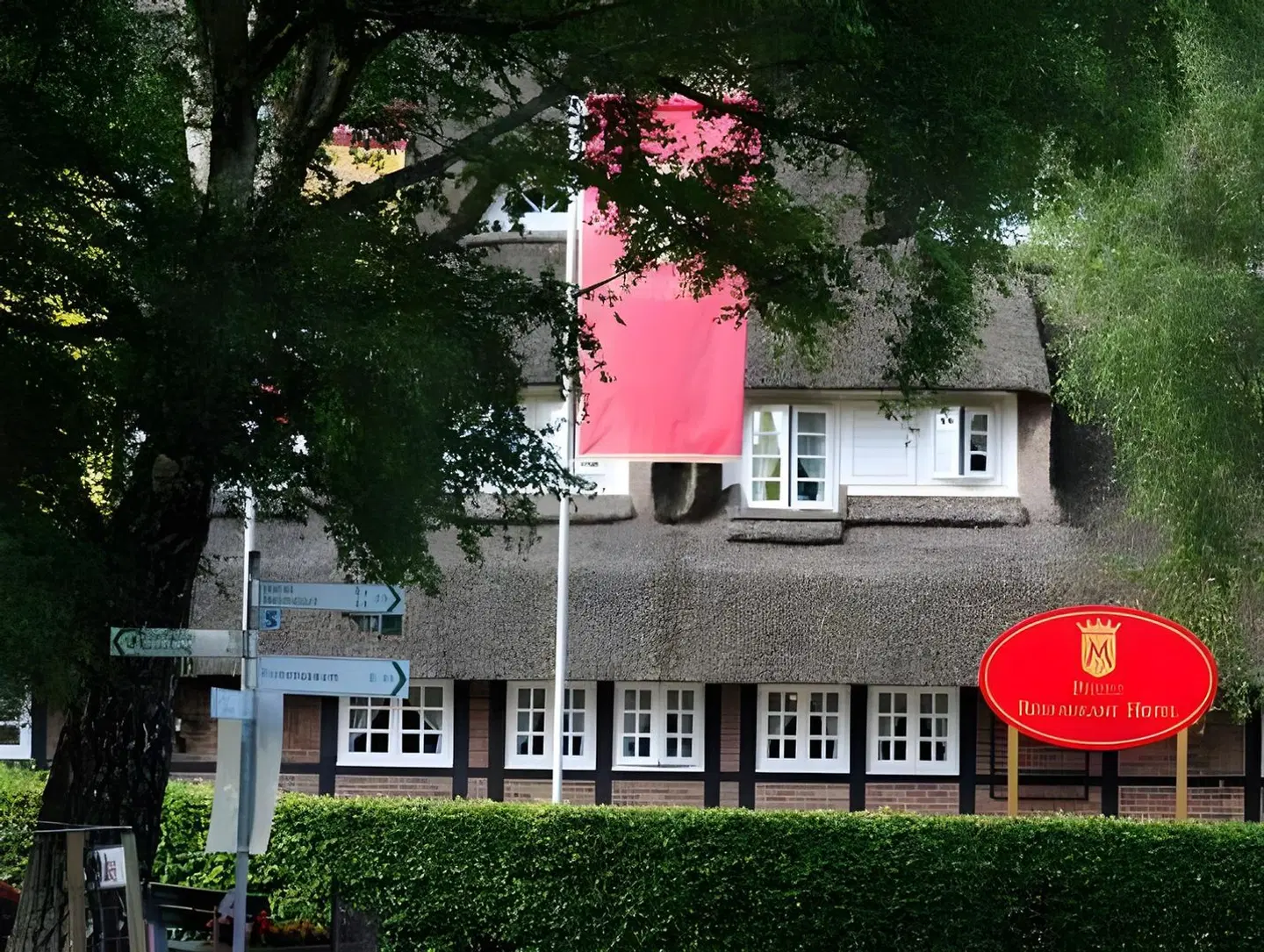 Meinsbur Boutique Hotel EXTERIOR