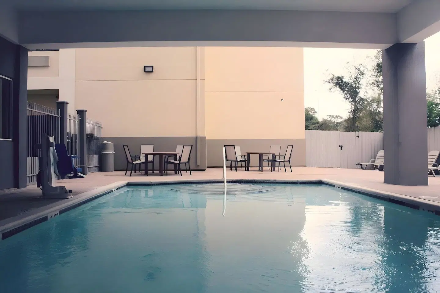 Holiday Inn Houston S - Nrg Area - Med Ctr Hallenbad