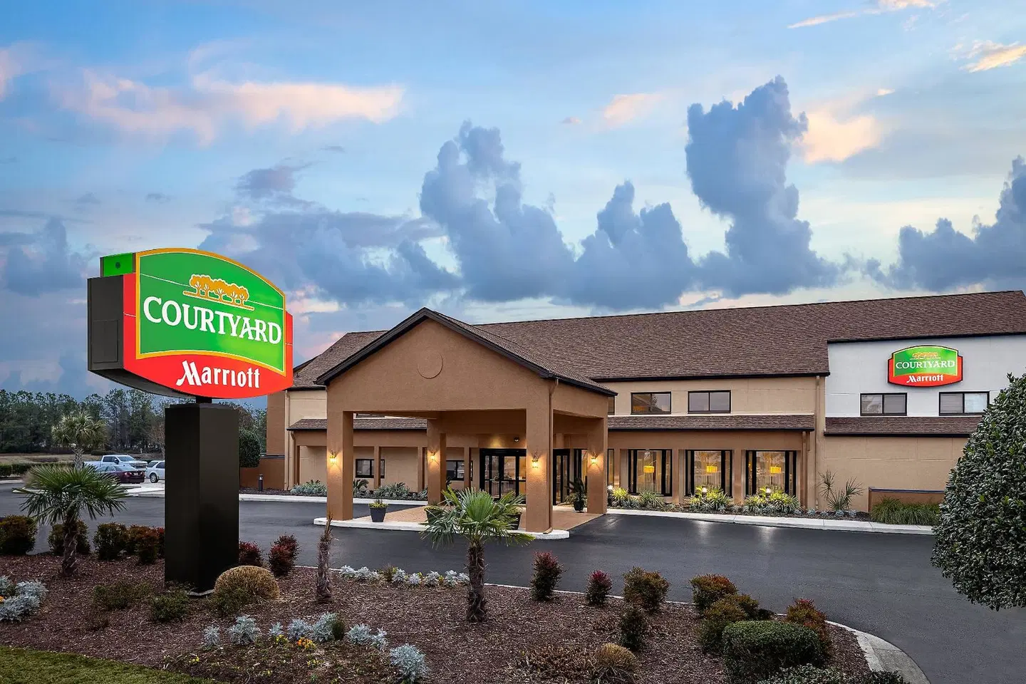 Courtyard by Marriott Wilmington/Wrightsville Beach EXTERIOR