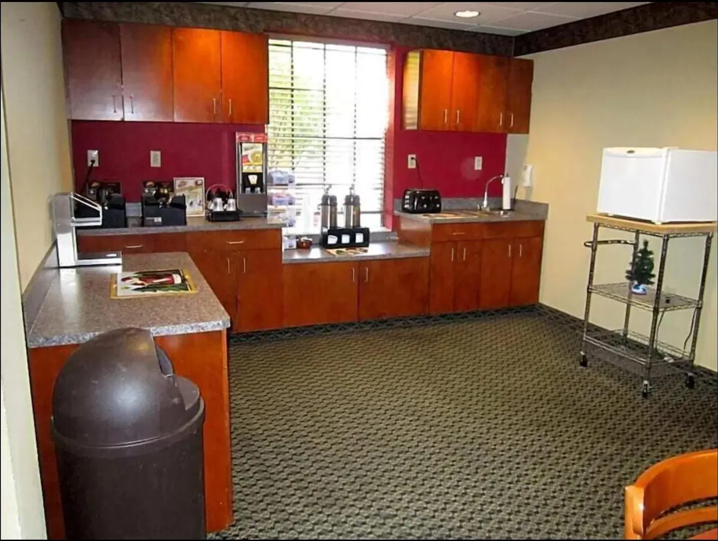 Country Hearth Inn & Suites LOUNGE_LOBBY