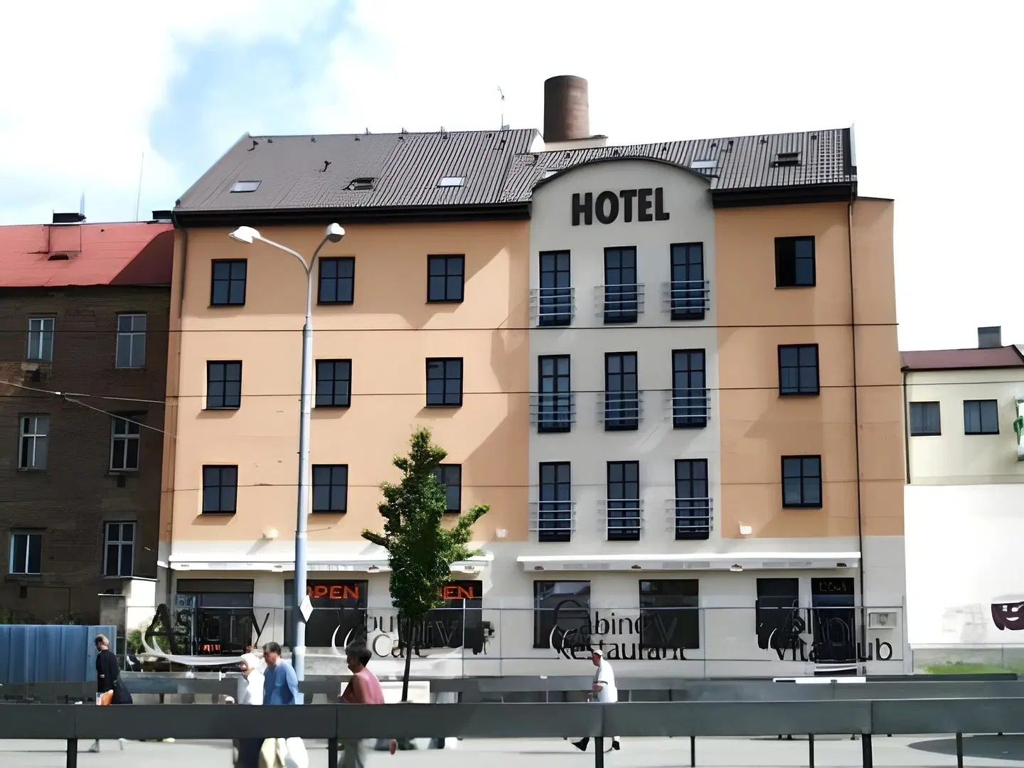 Astory Hotel EXTERIOR