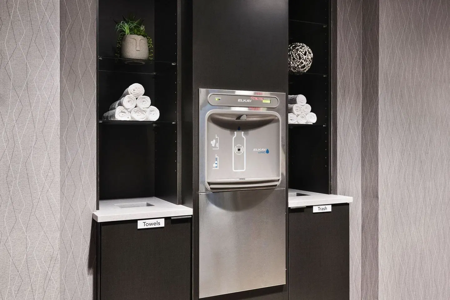 Courtyard by Marriott Burlington Badezimmer