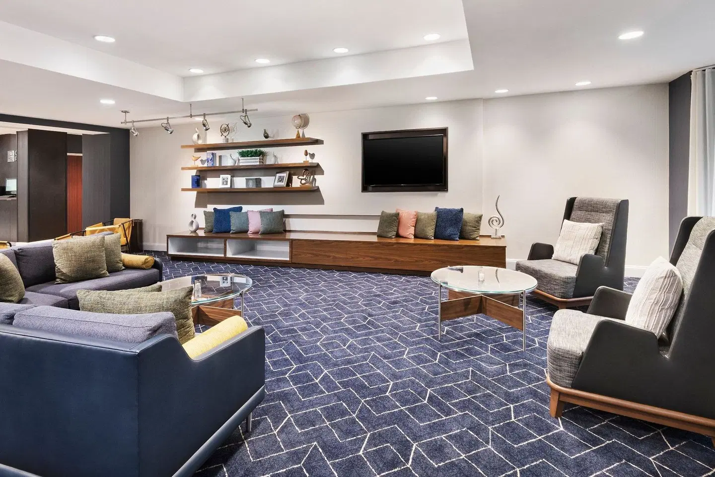 Courtyard by Marriott Burlington LOUNGE_LOBBY