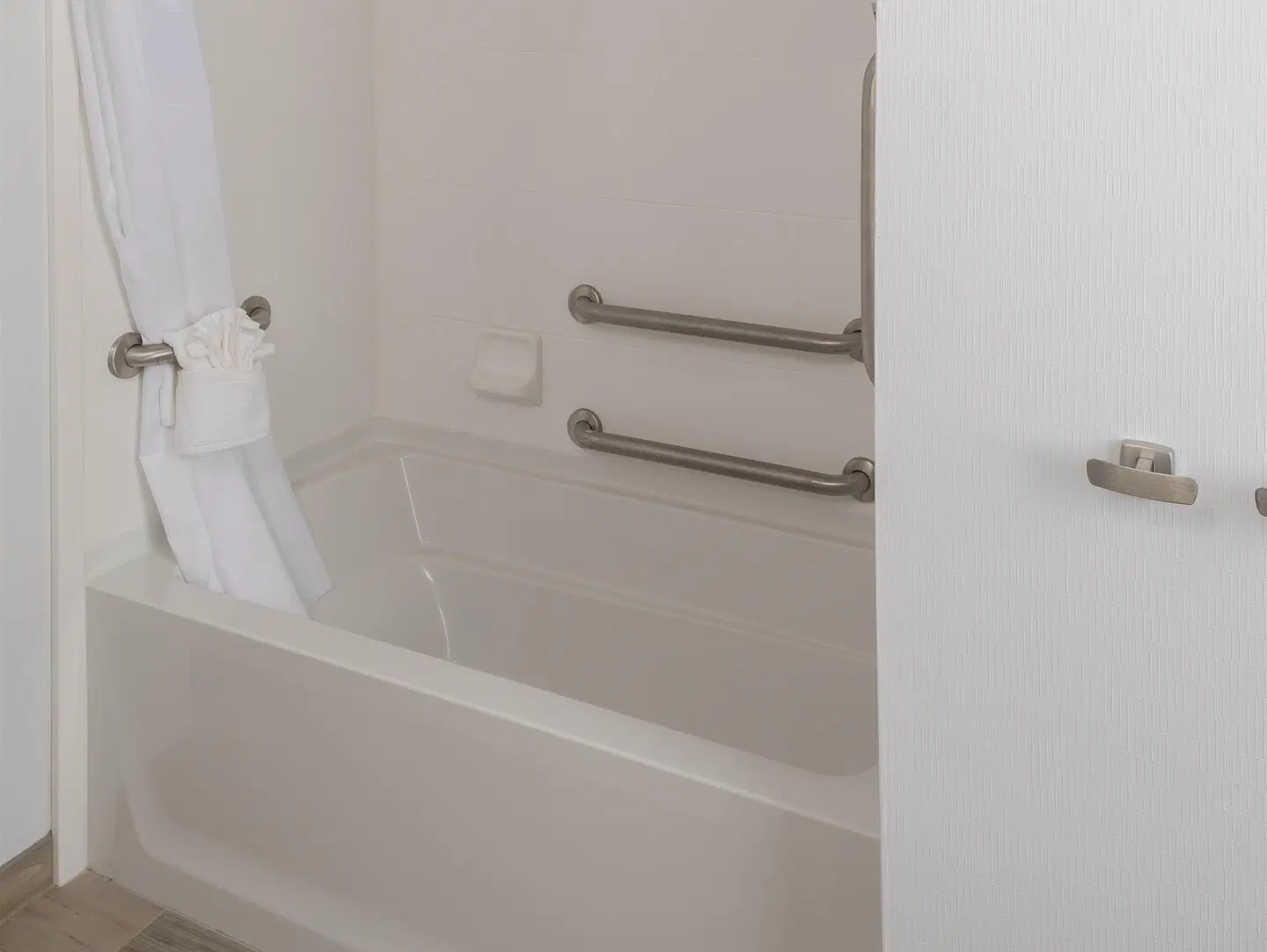 Hampton Inn & Suites Asheville Biltmore Village Badezimmer