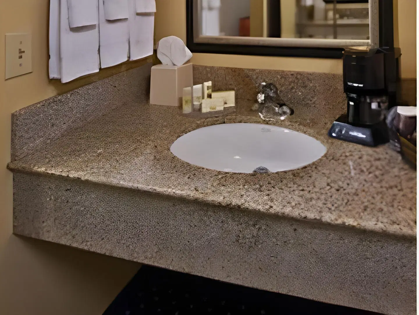 Courtyard by Marriott Charlotte SouthPark Badezimmer