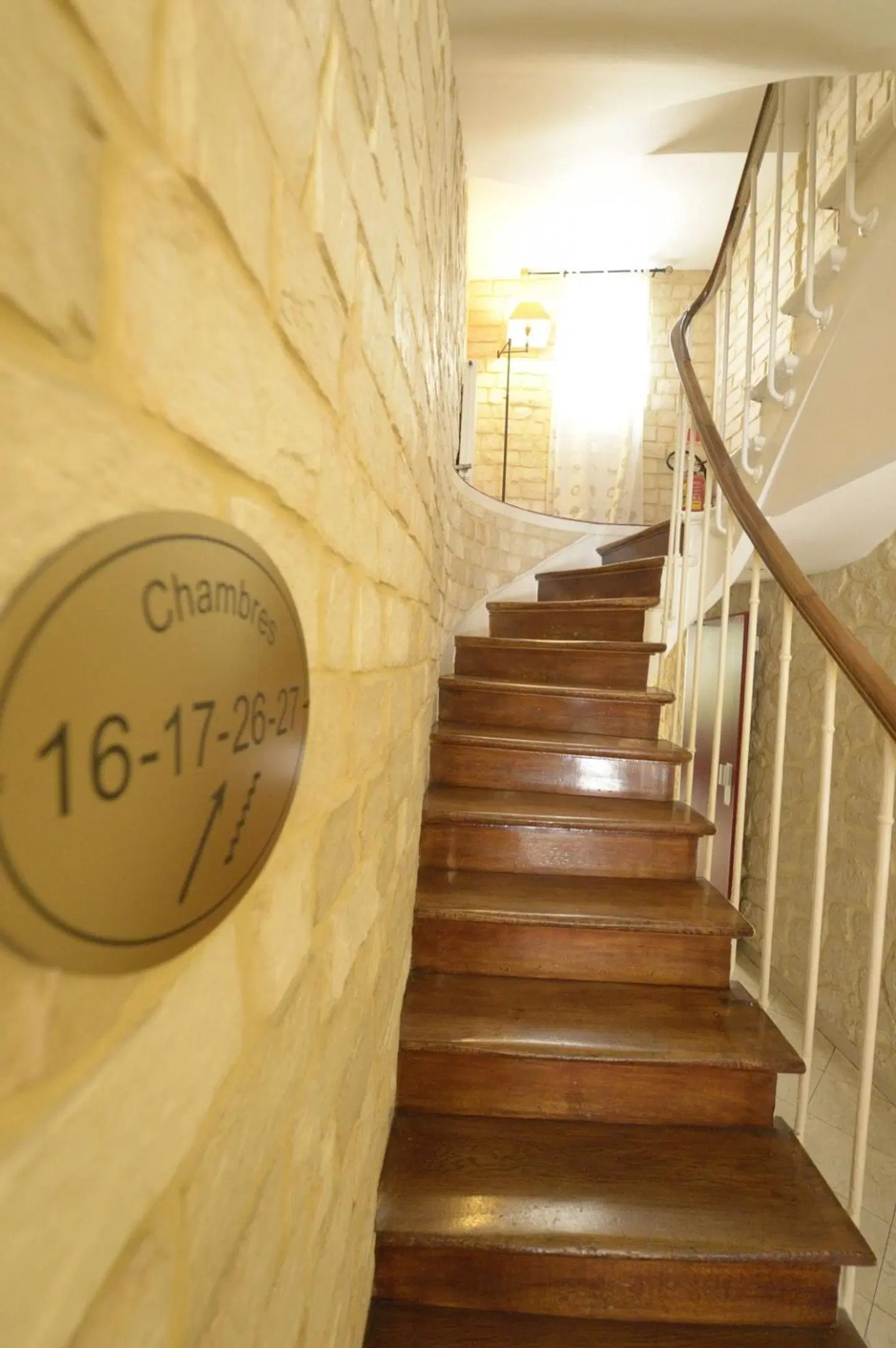 Pavillon de Montmartre HEALTH_BEAUTY
