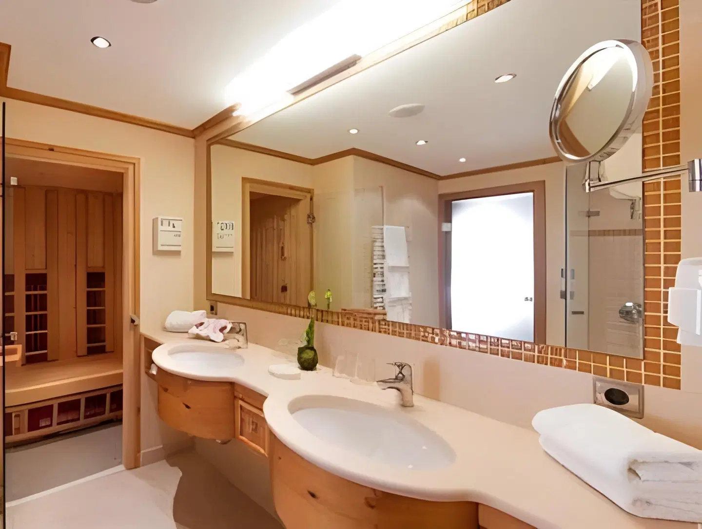 Anthony's Alpin Hotel Badezimmer