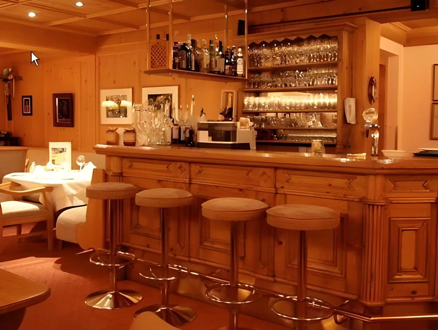 Alpenland Bar