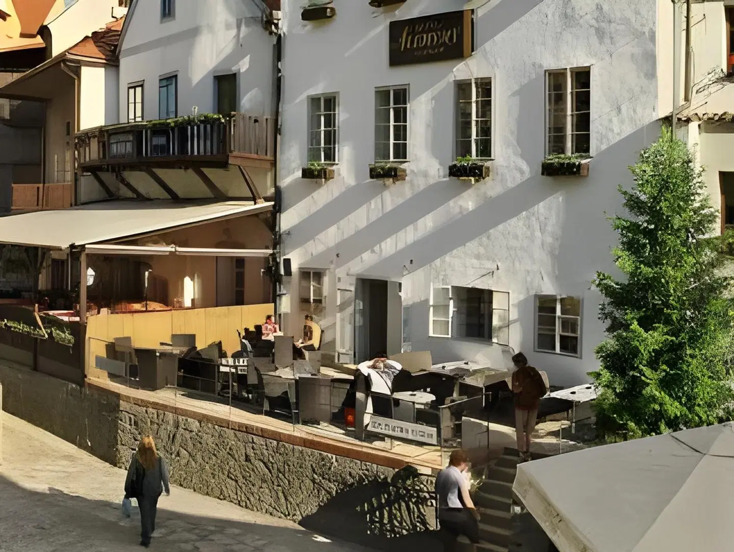 Edward Kelly Terrasse