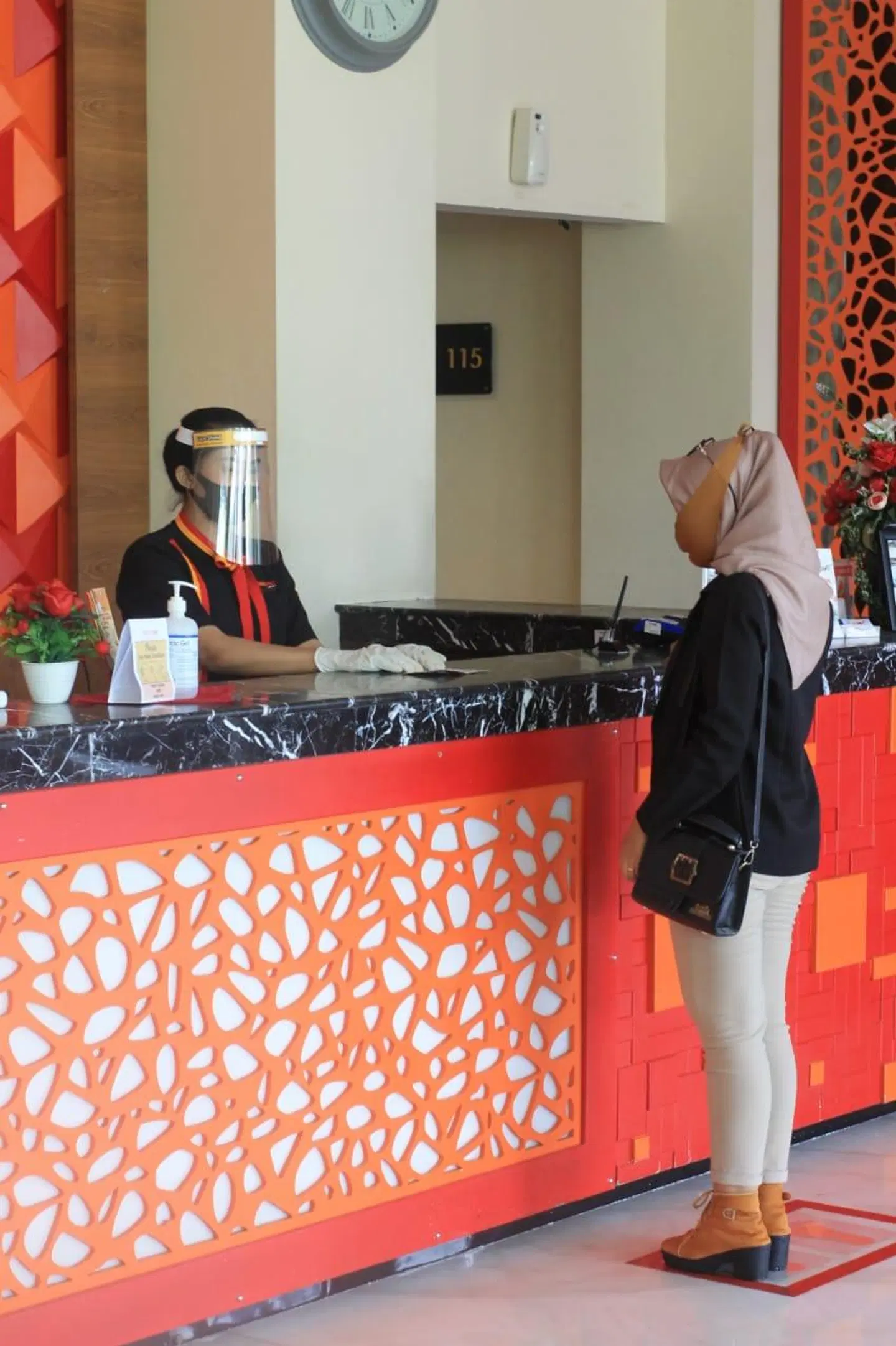 Front One Hotel Purwodadi LOUNGE_LOBBY