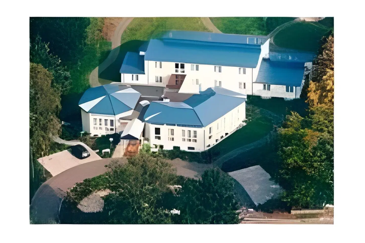 Schulz EXTERIOR