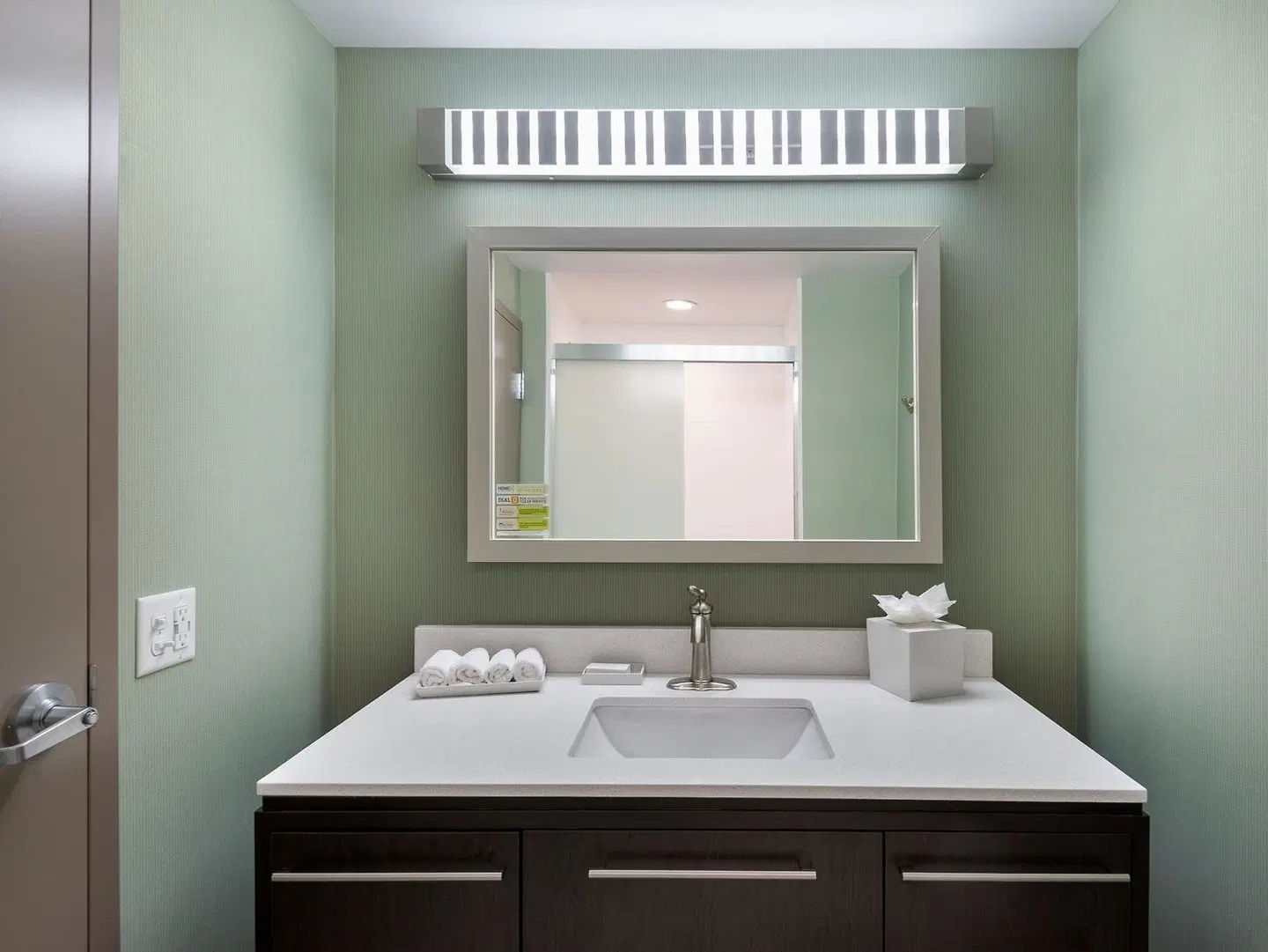 Home2 Suites by Hilton Charlotte University Research Park Badezimmer