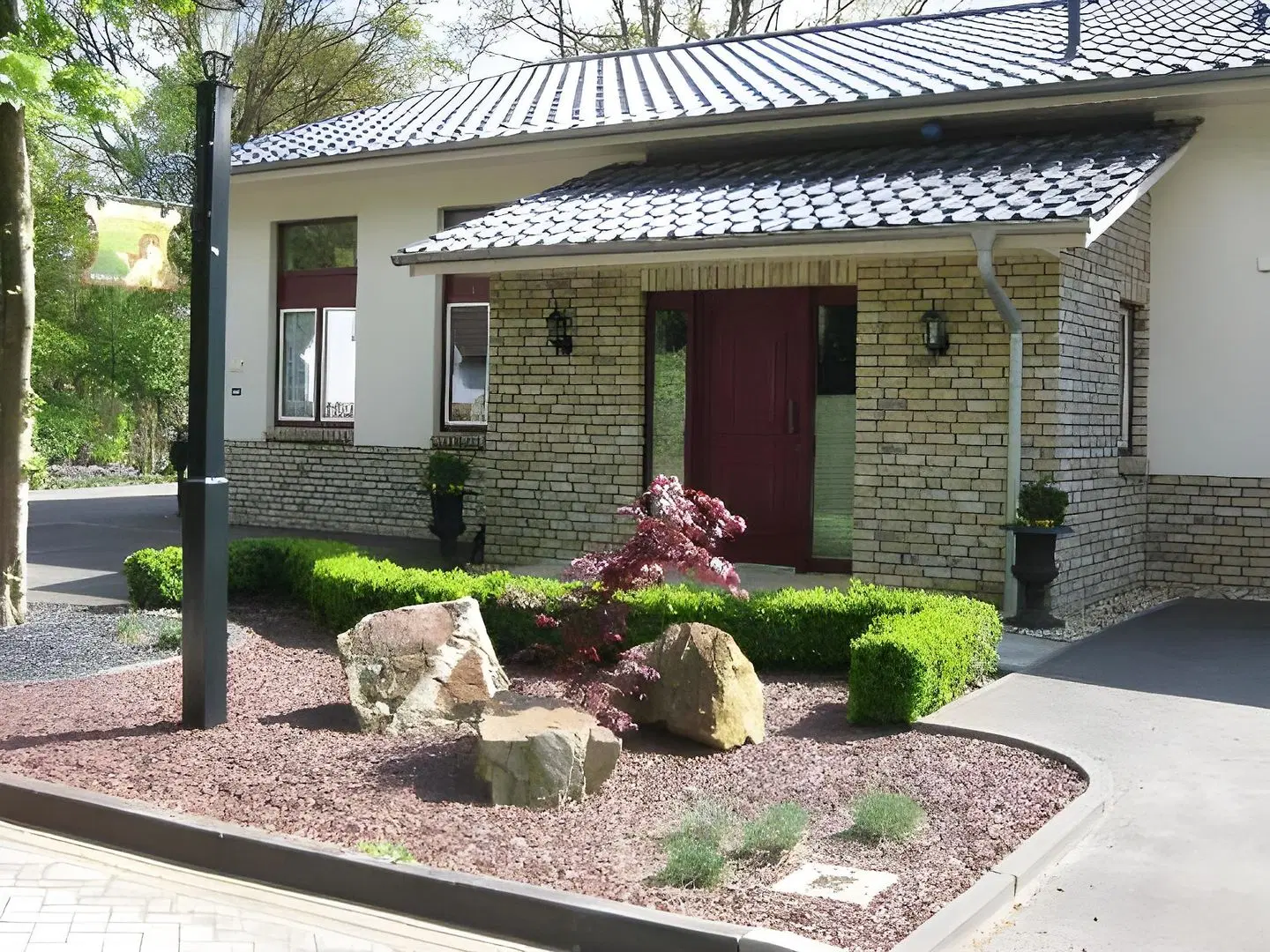 Groote Engel EXTERIOR