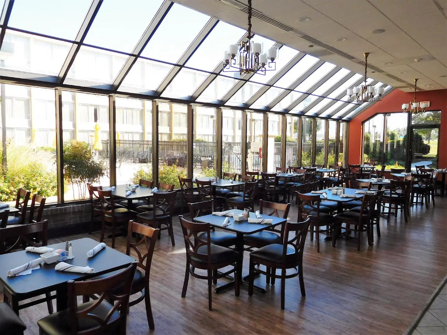 Wyndham Garden Greensboro Restaurant