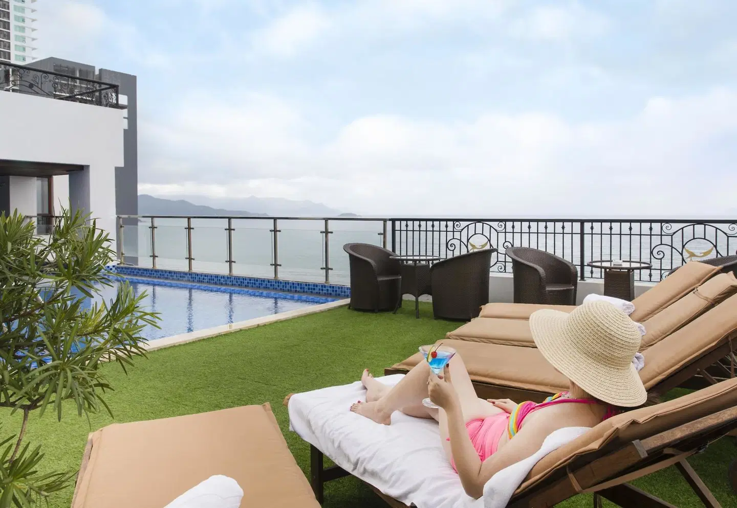 Apus Hotel TERRACE