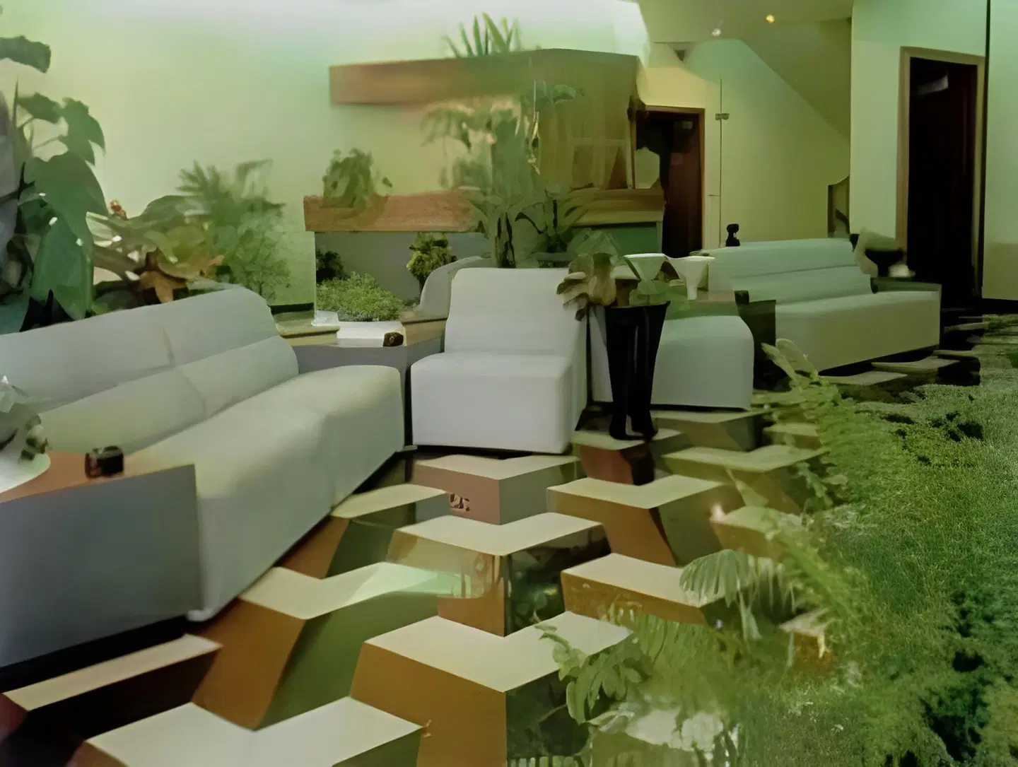 Letizia LOUNGE_LOBBY