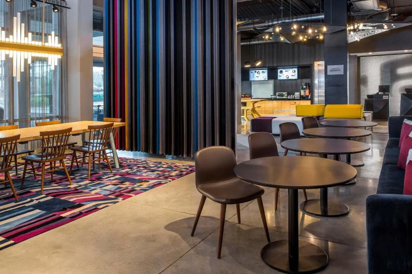 Aloft Charlotte Ballantyne LOUNGE_LOBBY