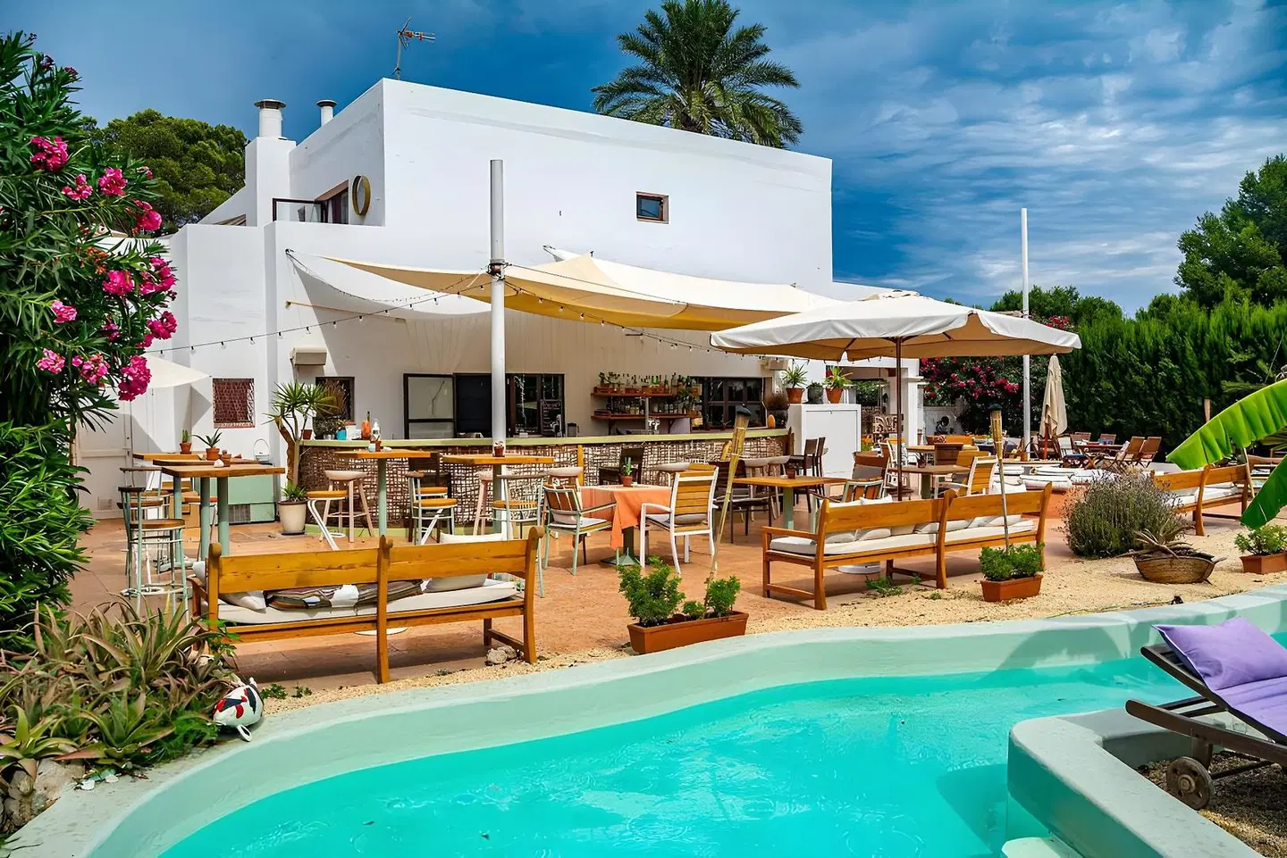 La Curandera de Salinas Boutique Hostal OUTDOOR_POOL