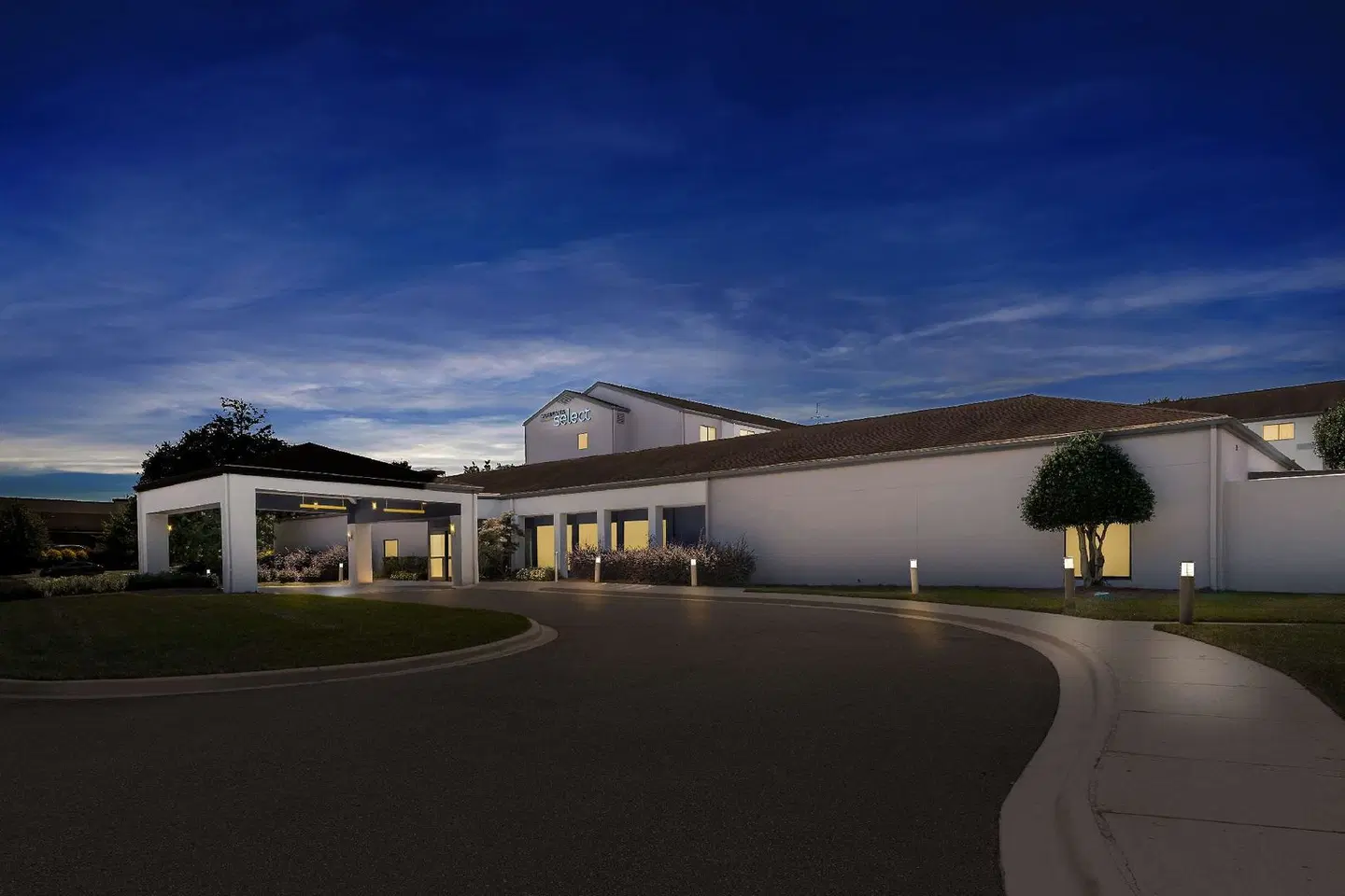 Sonesta Select Charlotte University Research Park EXTERIOR