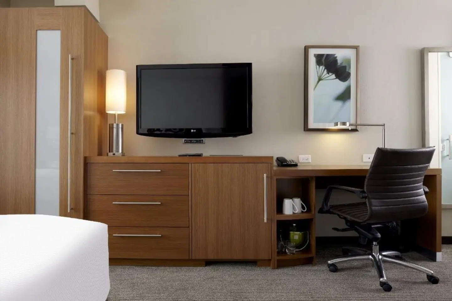 Hyatt Place Charlotte Downtown ROOM_EXAMPLE