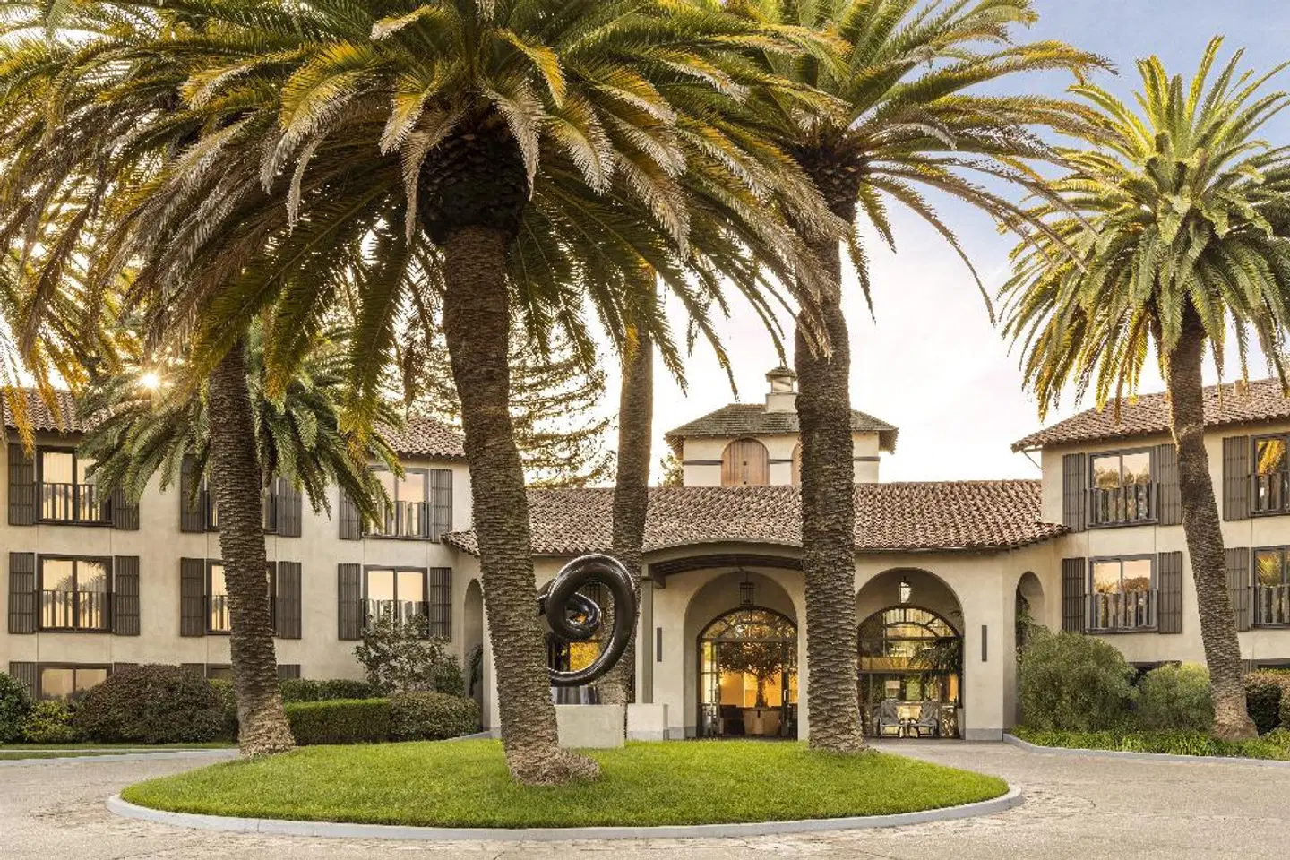 Embassy Suites by Hilton Napa Valley EXTERIOR