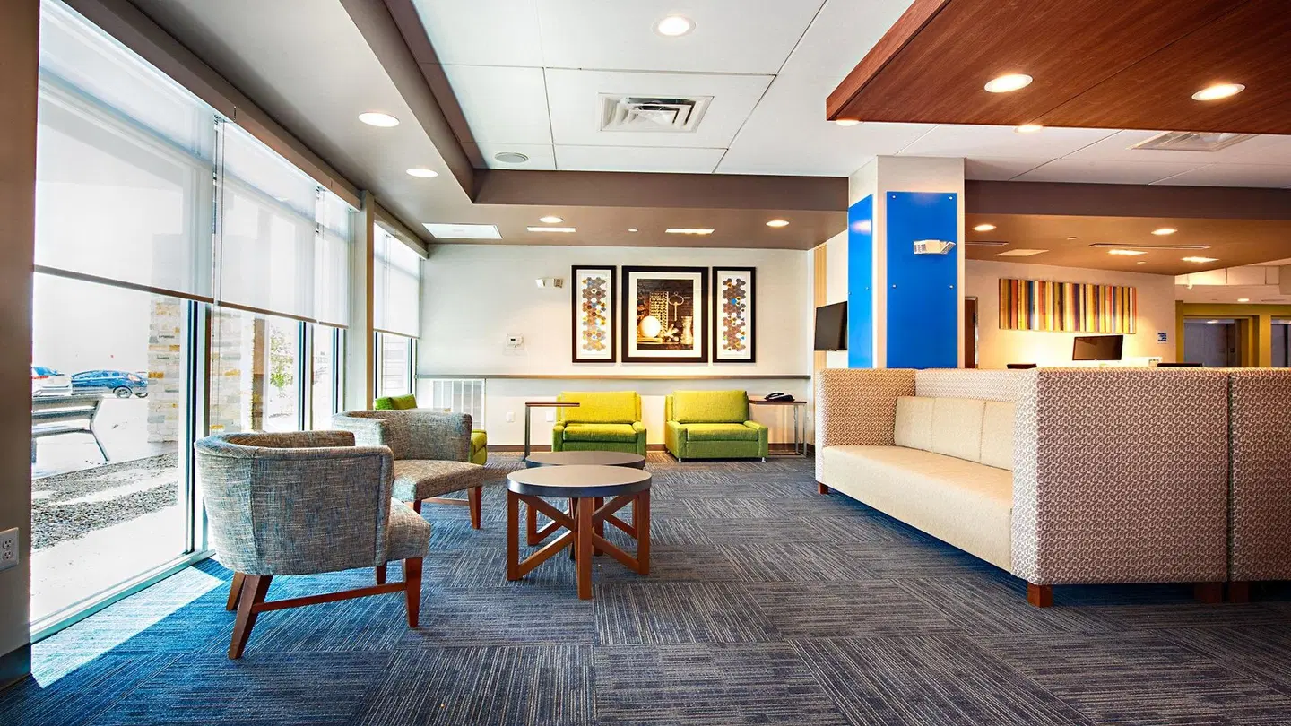 Holiday Inn Express & Suites Houston Southwest Galleria Area LOUNGE_LOBBY