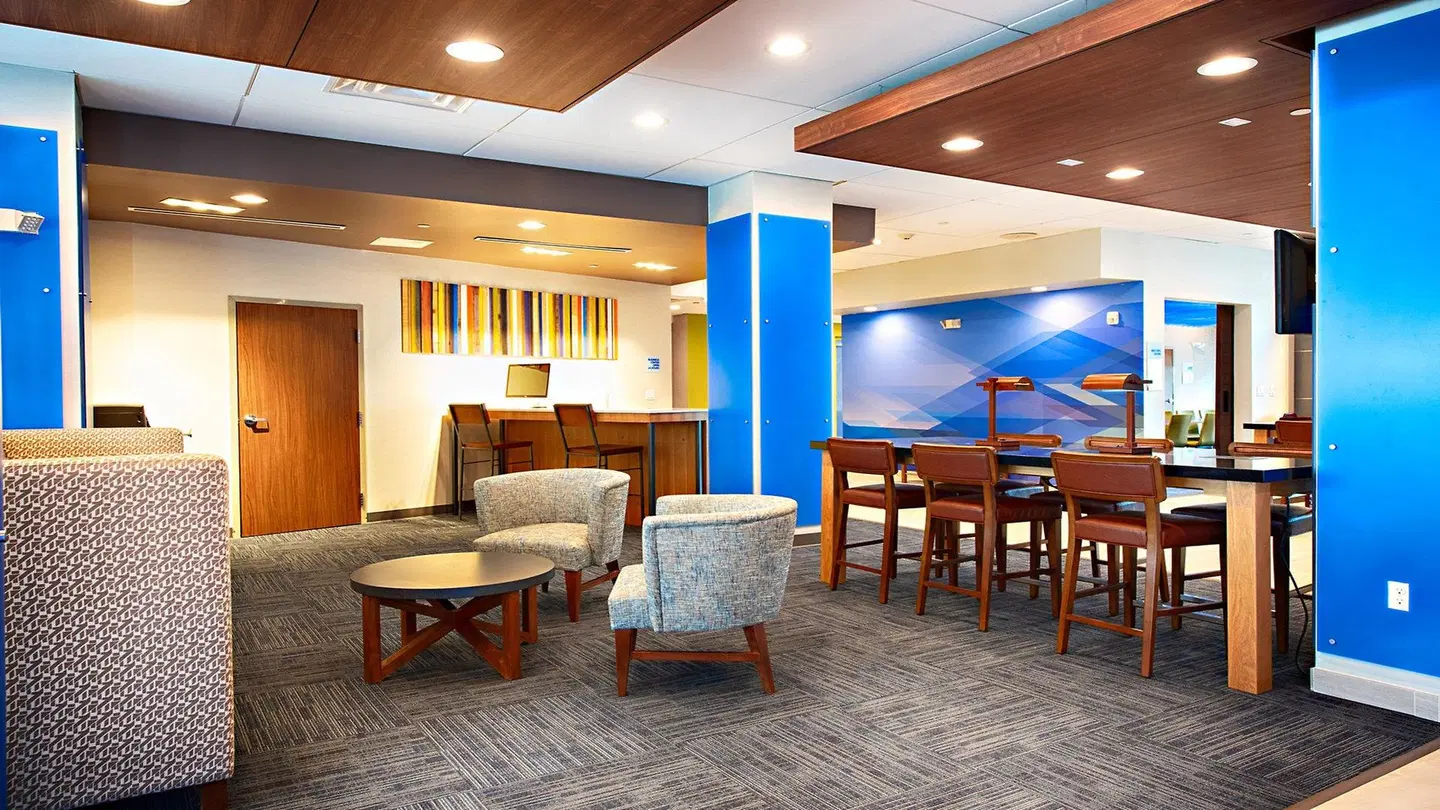 Holiday Inn Express & Suites Houston Southwest Galleria Area LOUNGE_LOBBY