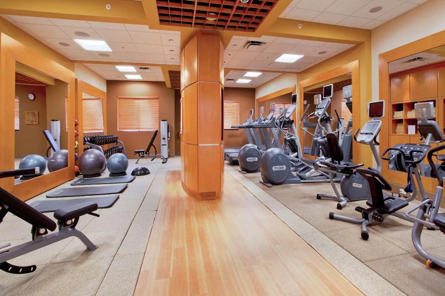 Hilton Boca Raton Suites SPORTS_AND_LEISURE
