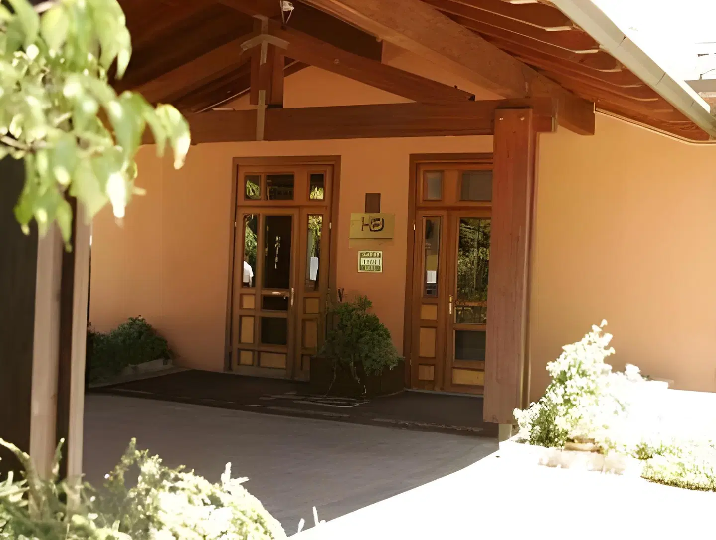 Brianteo Hotel and Restaurant EXTERIOR