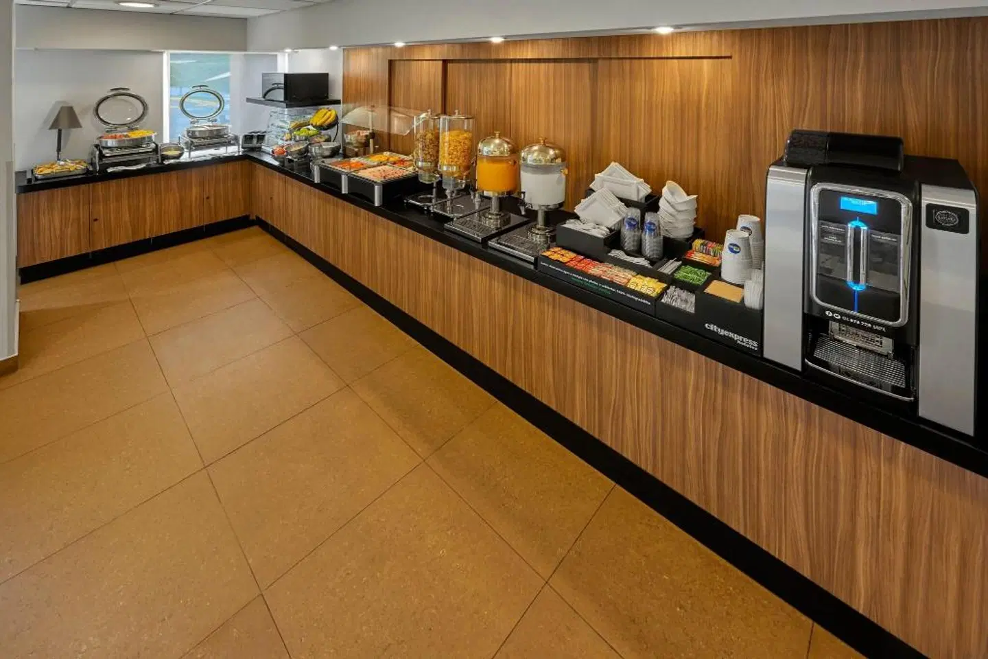 City Express by Marriott Lazaro Cardenas Restaurant