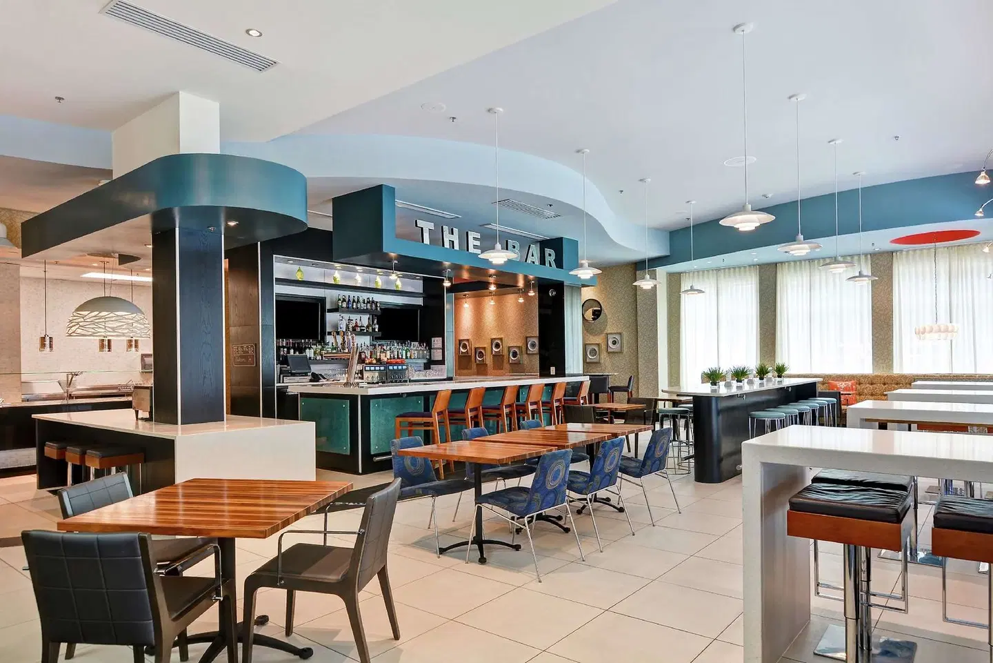 Hilton Garden Inn Raleigh /Crabtree Valley Bar
