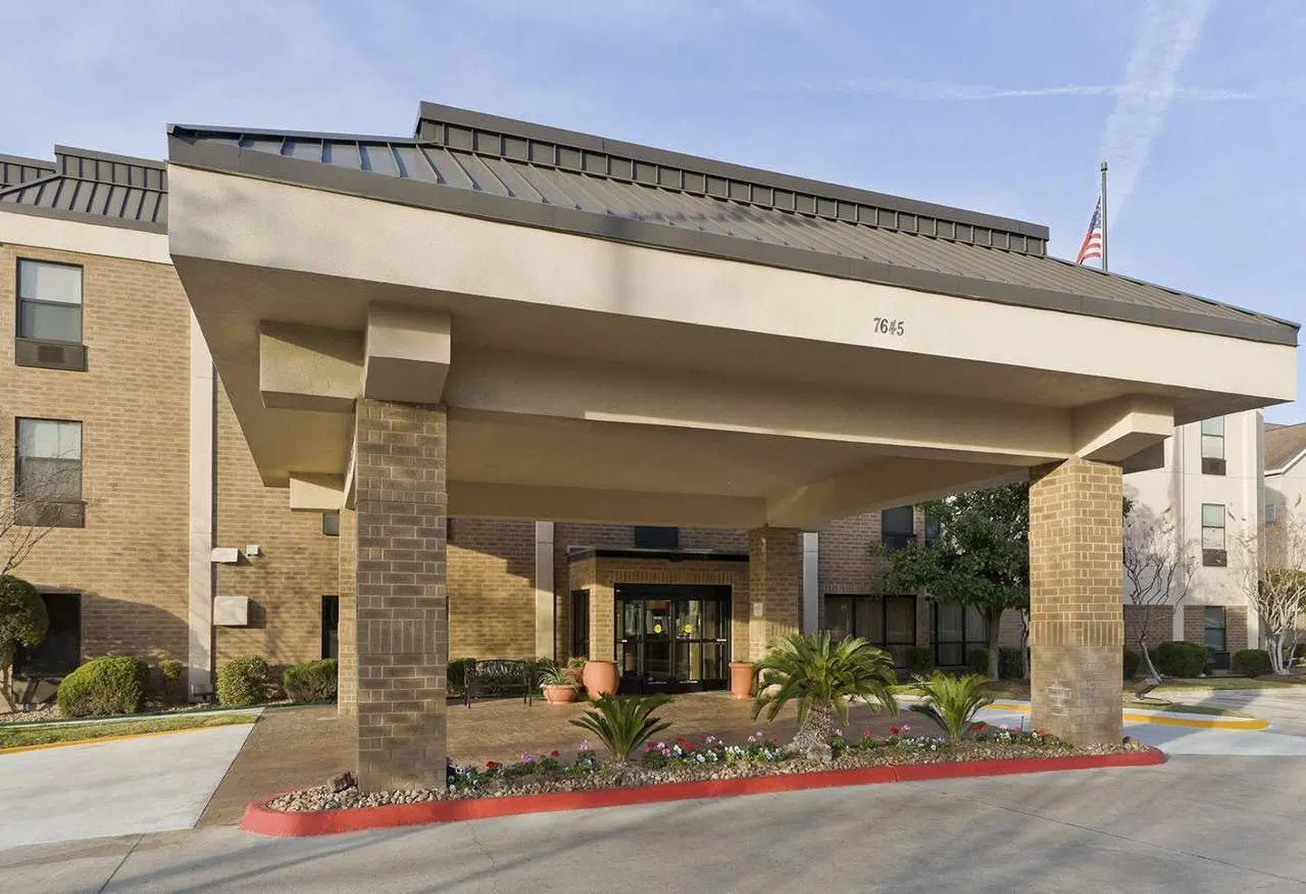 Hampton Inn Houston-Willowbrook Mall EXTERIOR