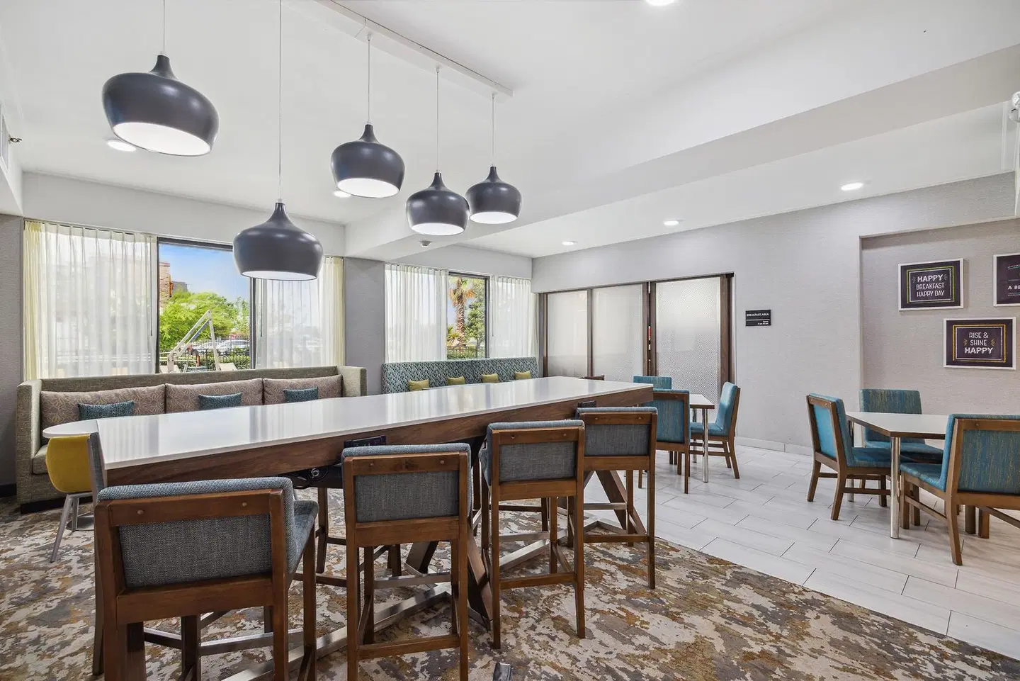 Hampton Inn Houston-Brookhollow Bar