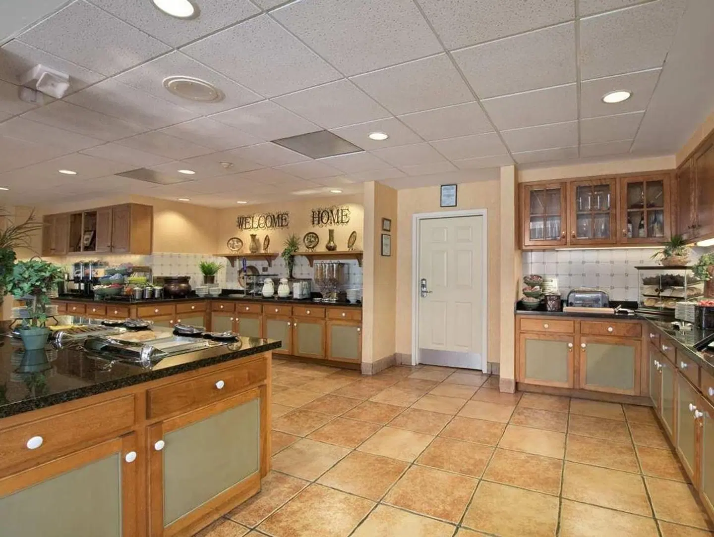 Homewood Suites by Hilton Houston-Kingwood Parc-Airport Area Bar