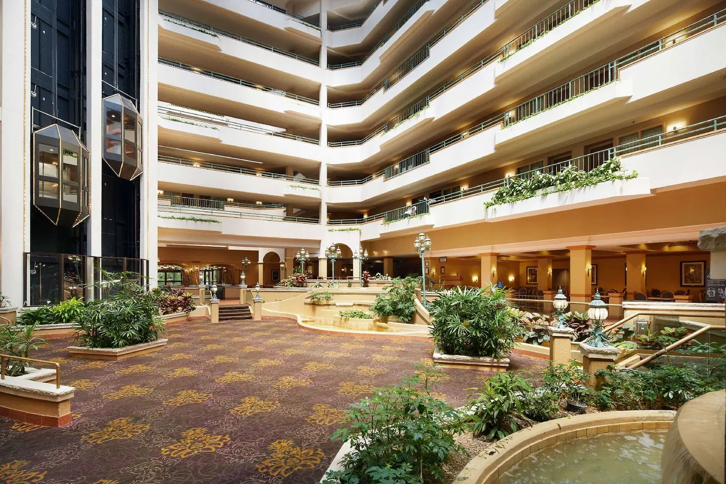 Embassy Suites by Hilton Greensboro Airport EXTERIOR
