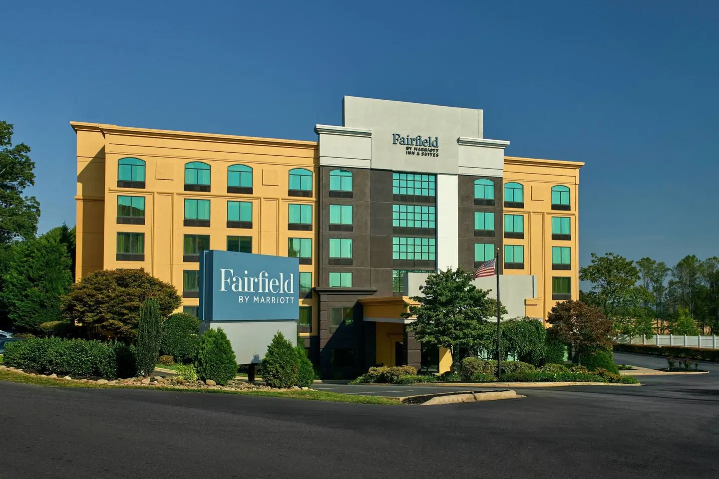 Fairfield Inn & Suites by Marriott Asheville Outlets EXTERIOR
