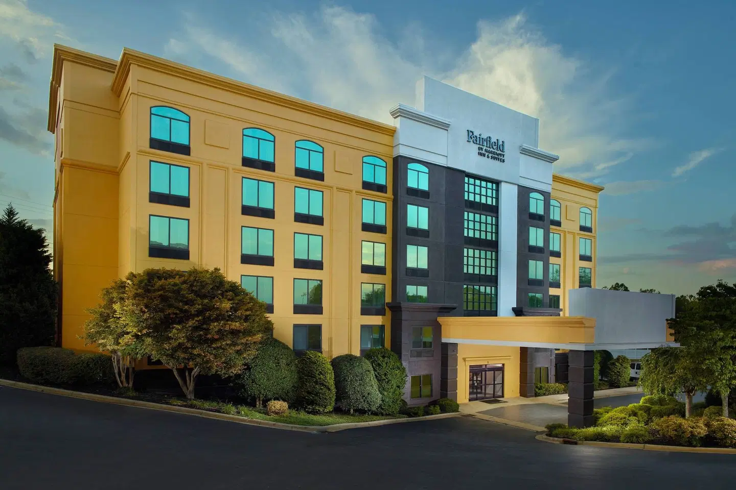 Fairfield Inn & Suites by Marriott Asheville Outlets EXTERIOR