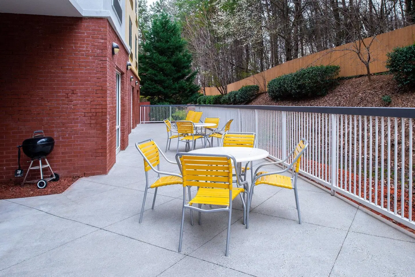 Fairfield Inn & Suites by Marriott Greensboro Wendover Terrasse