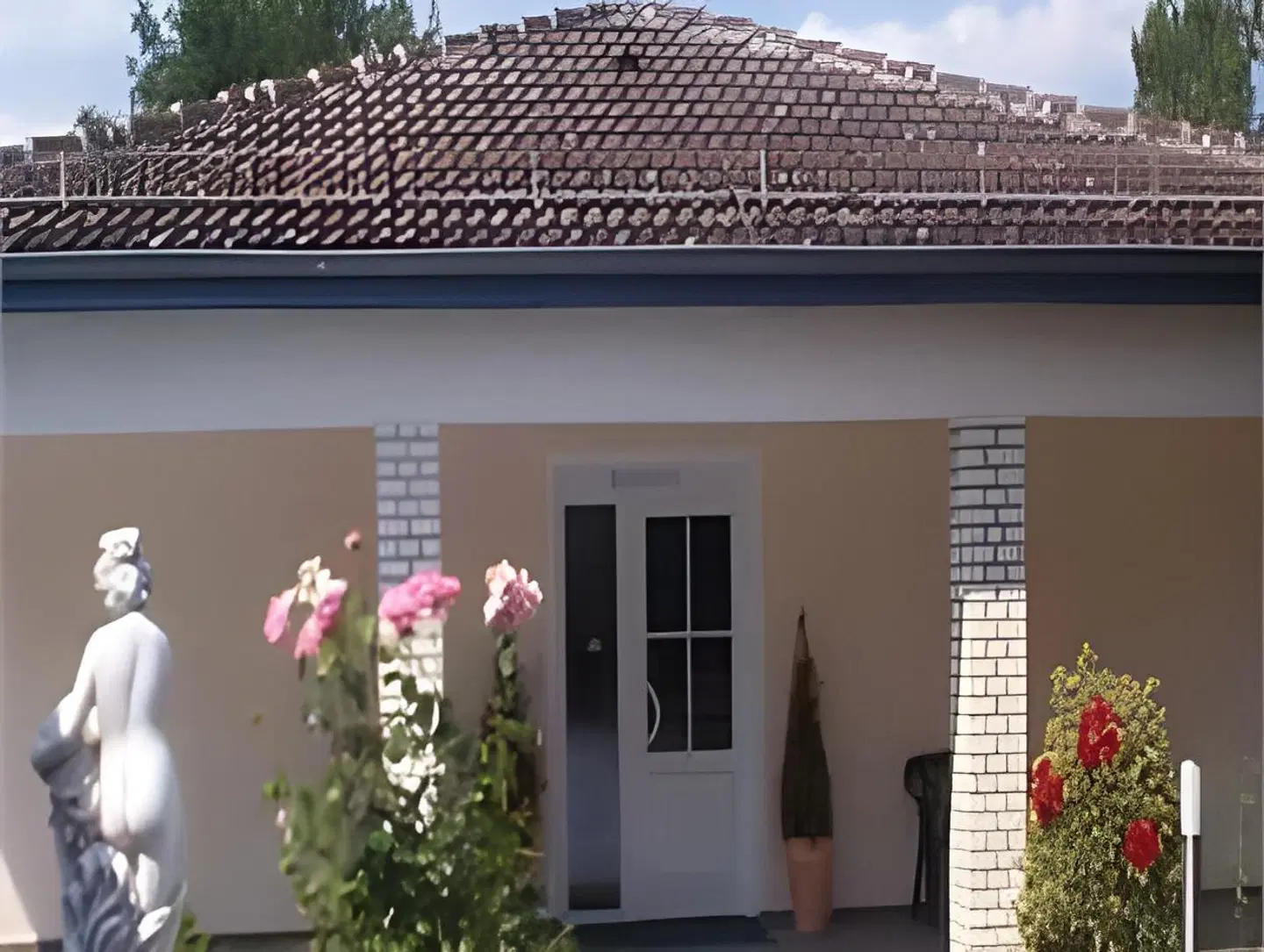 Merkur EXTERIOR