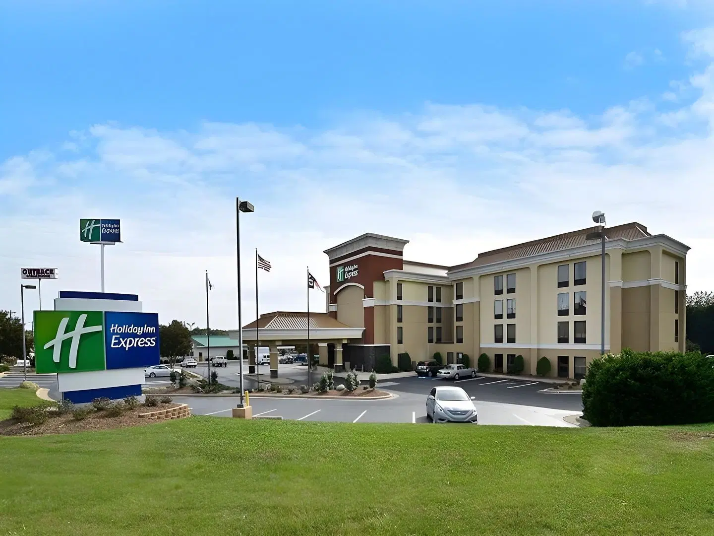 Holiday Inn Express Burlington EXTERIOR