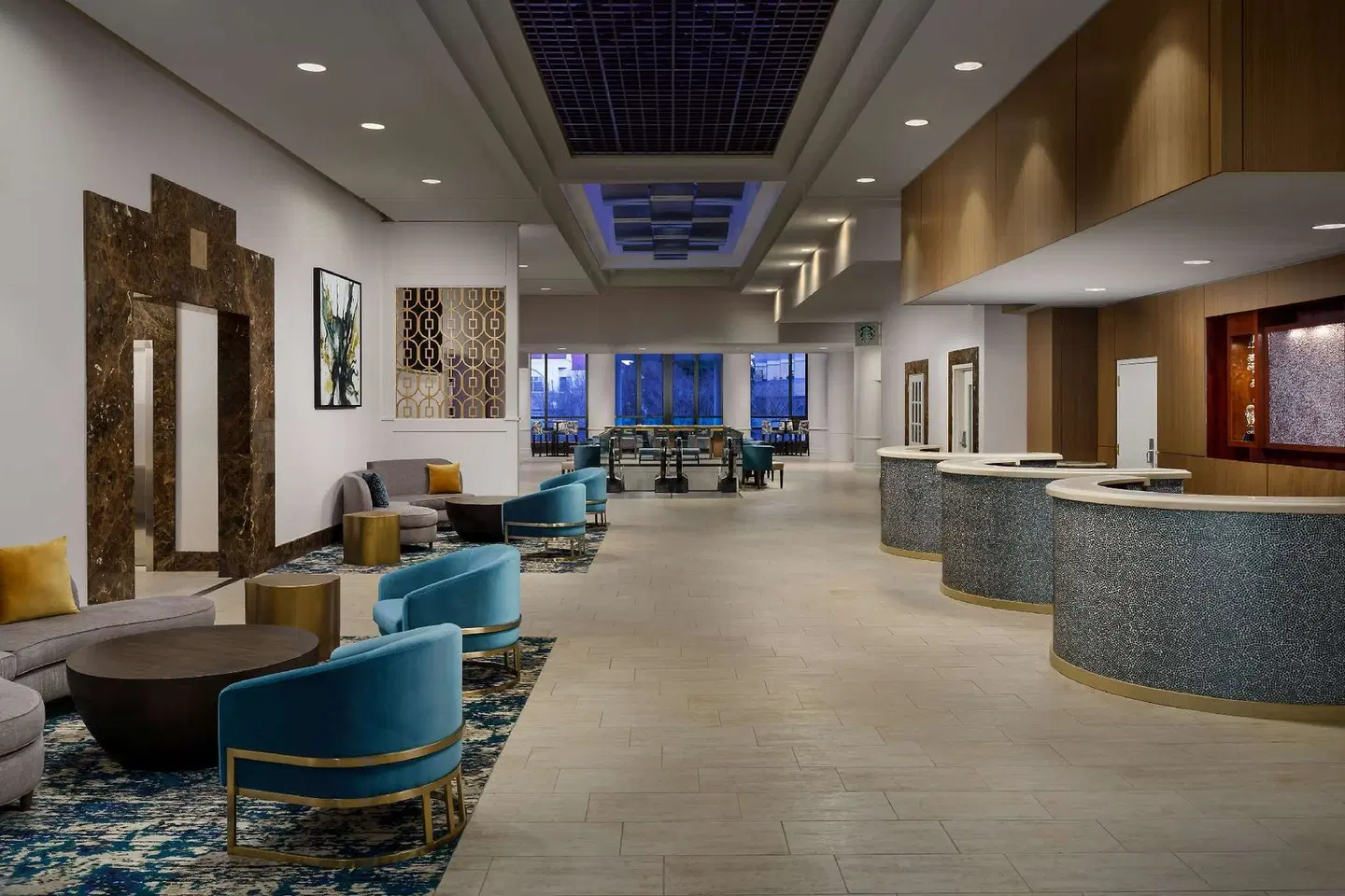 Hilton Charlotte University Place Bar