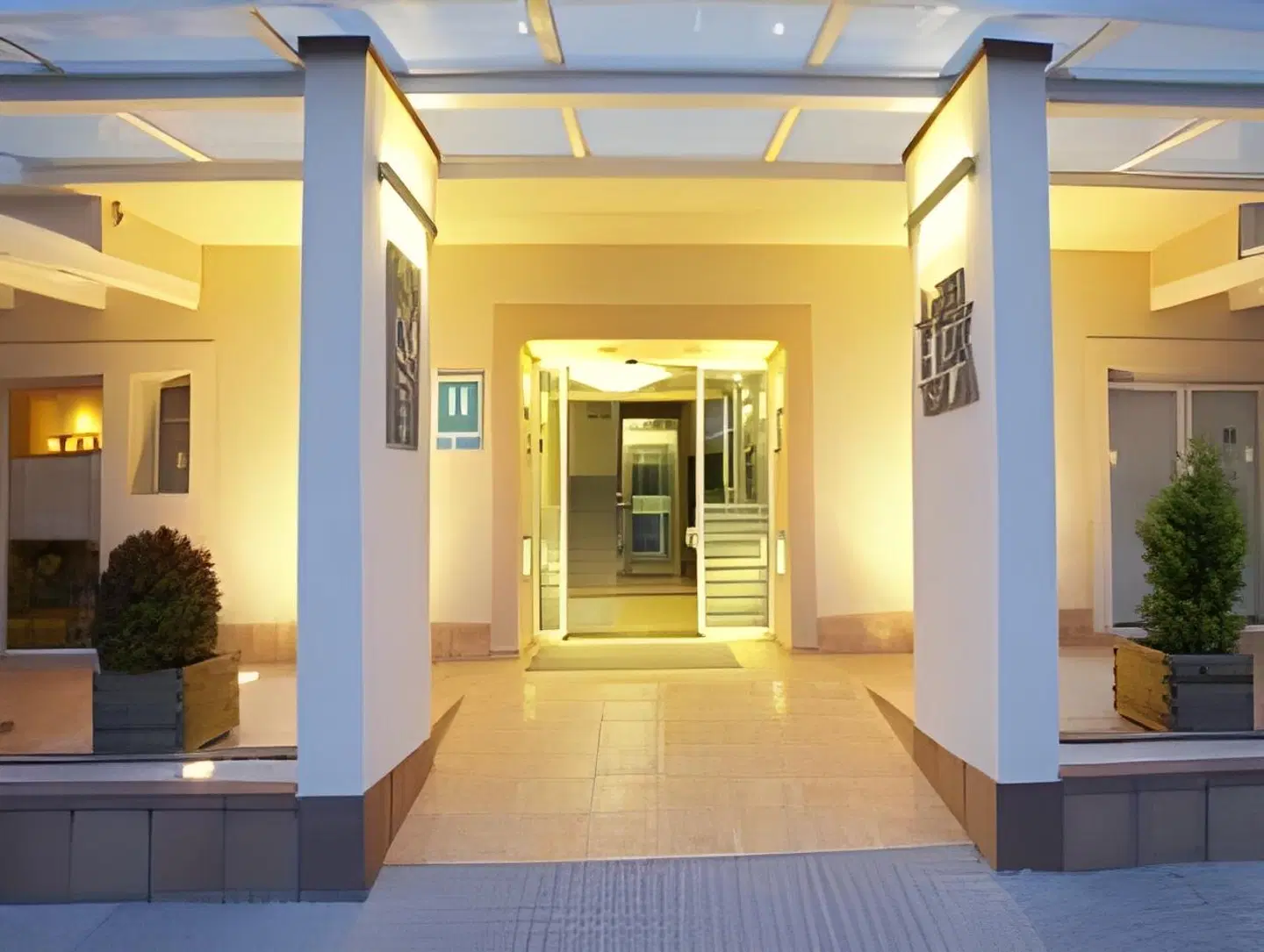 Lux Isla LOUNGE_LOBBY
