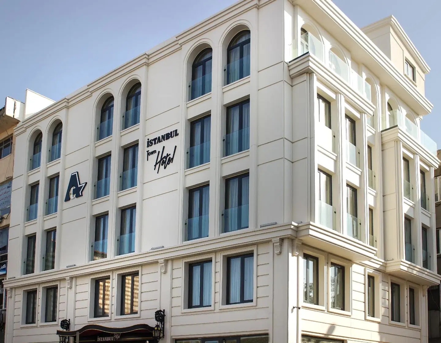 Istanbul Town Hotel EXTERIOR