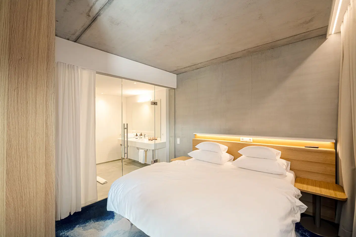 FIRMAMENT Hotel ROOM_EXAMPLE