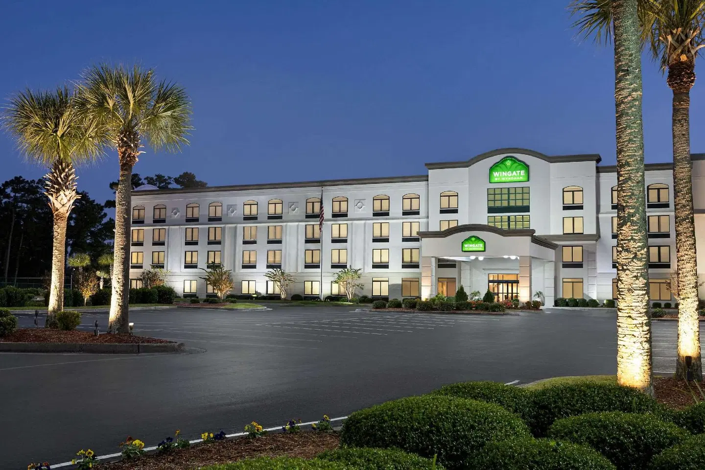 Wingate by Wyndham Wilmington EXTERIOR