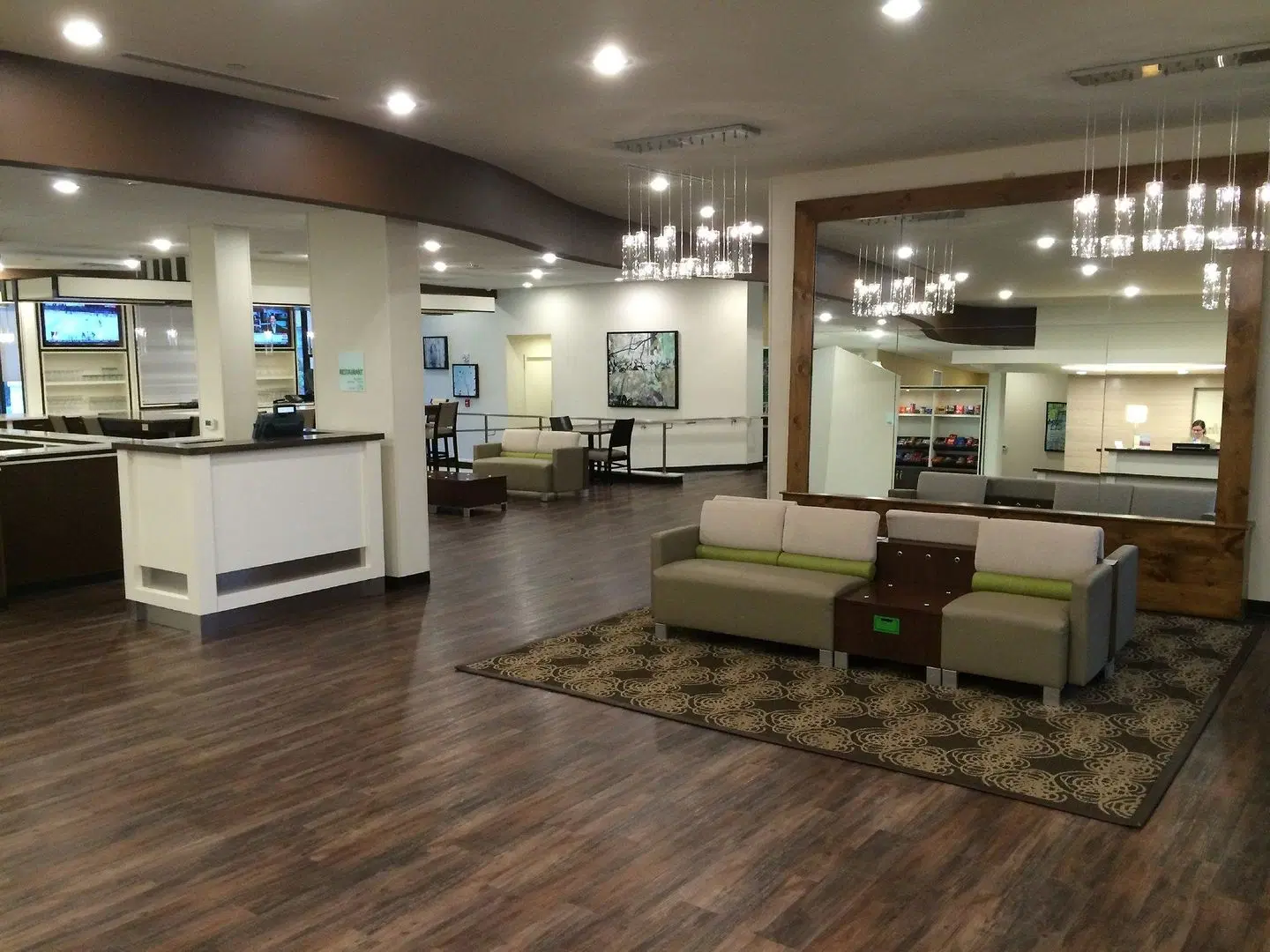 Holiday Inn Greensboro Coliseum by IHG LOUNGE_LOBBY