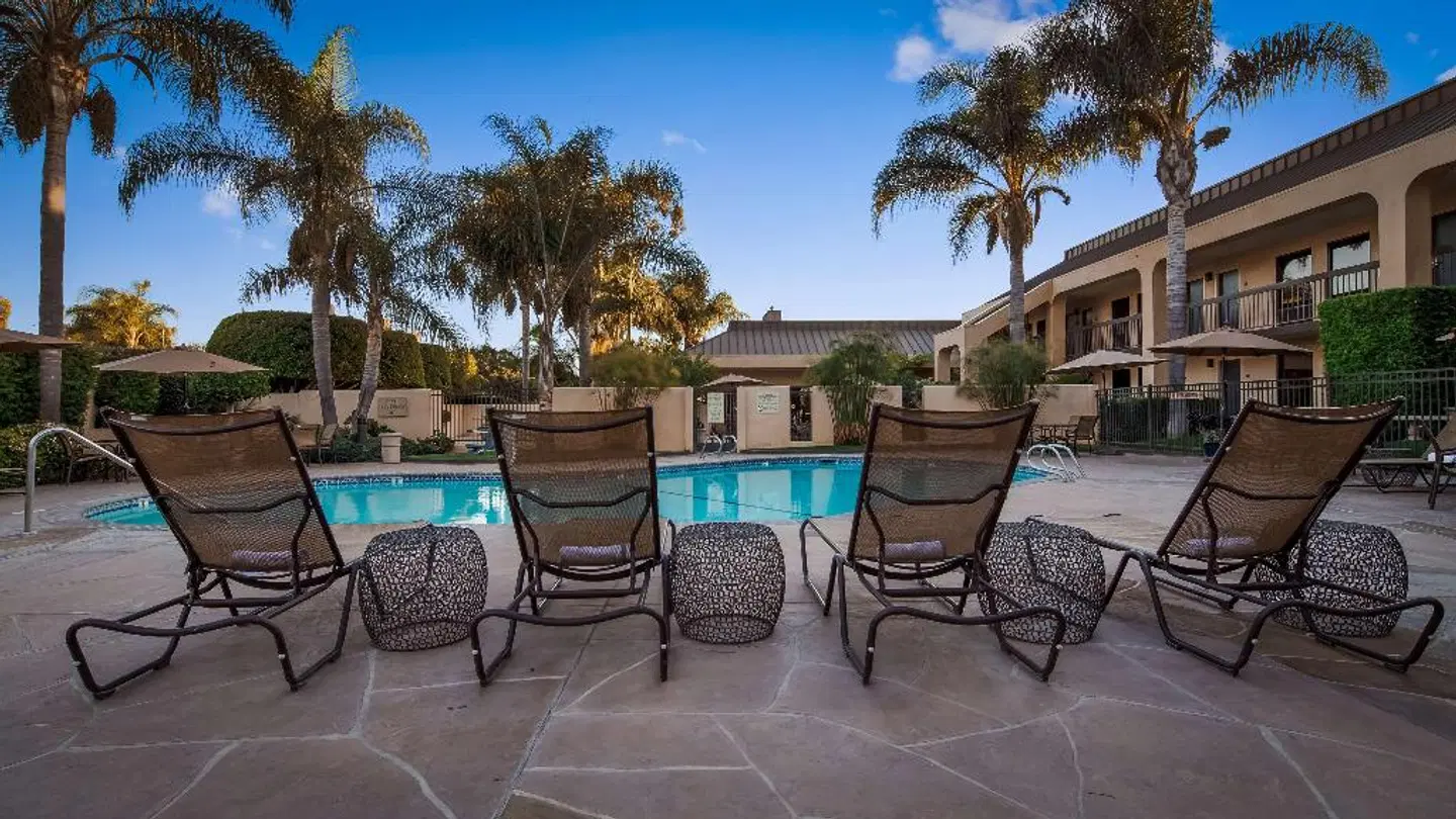 Best Western Plus South Coast Inn Terrasse