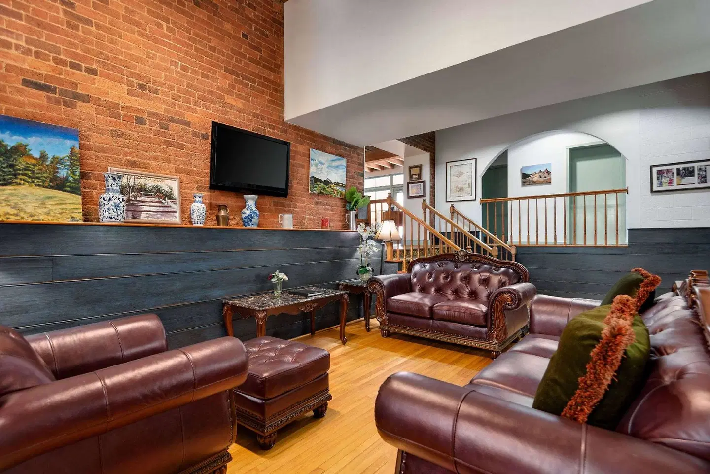 The Historic Brookstown Inn LOUNGE_LOBBY