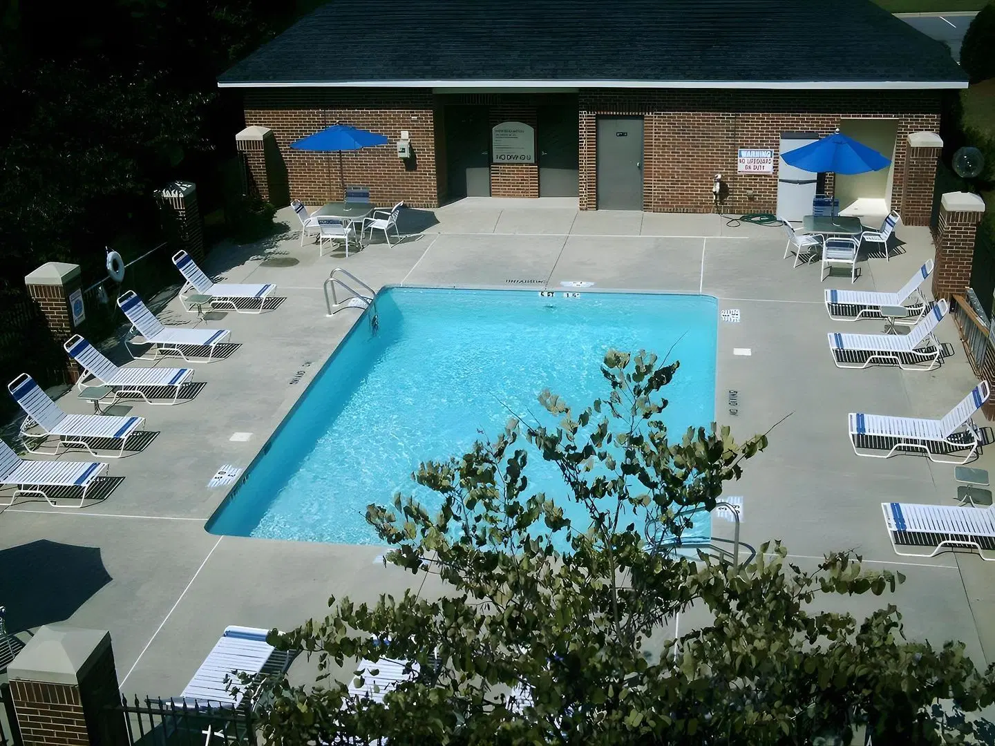 Holiday Inn Express & Suites Raleigh North - Wake Forest by IHG OUTDOOR_POOL